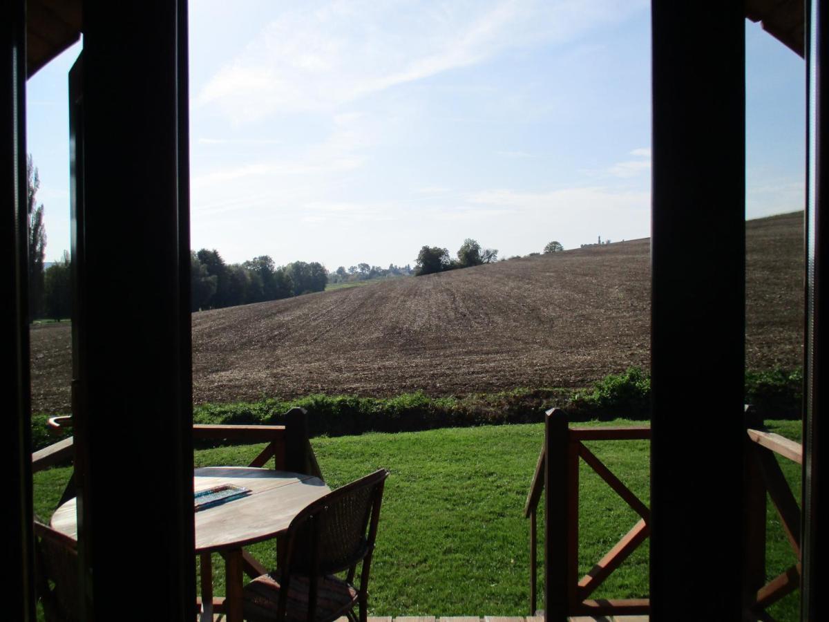 Roulotte Panoramique Du Moulin Bed & Breakfast Châtillon-sur-Marne Exterior photo